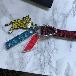 KENZO x HM Key holder